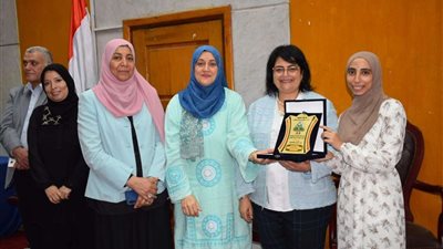 تجارة المنوفية تفوز بالدرع العام بمهرجان الأسر الثالث والثلاثون لأسر كليات الجامعة