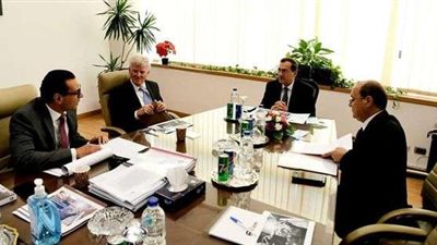 تفاصيل اجتماع  طارق الملا مع نائب رئيس شركة ميثانكس العالمية