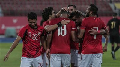 بين البيع والاعارة..11 لاعب خارج قائمة الأهلي للموسم الجديد