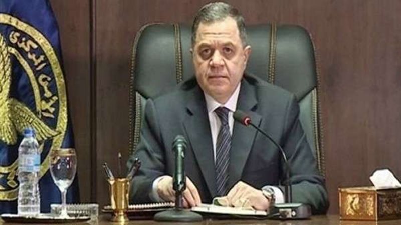 وزير الداخلية محمود