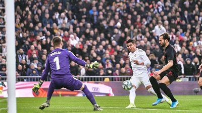 ريال مدريد يحقق الفوز الأول في أزمة كورونا بثلاثية