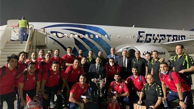 بعثة رجال يد الأهلي تغادر إلى تونس للمشاركة في أفريقيا للأندية