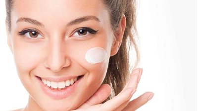 وصفتين من المطبخ للحصول على بشرة نضرة بدون عيوب