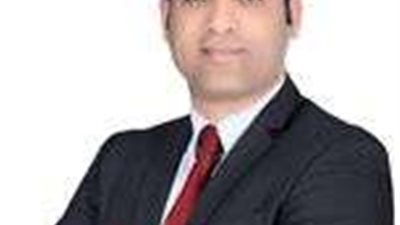 مصطفى أبو عطا يكتب.. اضطرابات سياسية واقتصادية والمواطن في صدارة المشهد