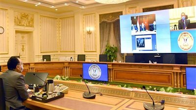 مدبولى يُوجه بسرعة دراسة العروض المقدمة من المستثمرين لإعادة استغلال مجمع التحرير