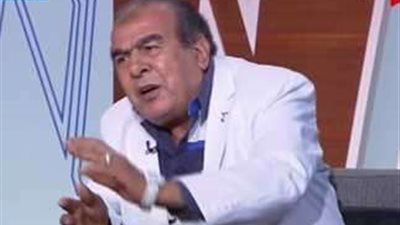 بعد تصريحاته الأخيرة.. أشرف زكي يحدد موعد التحقيق مع الفنان فكري صادق