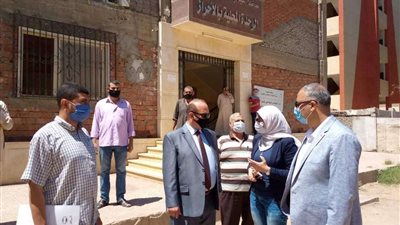 نائب محافظ القليوبية تتفقد عدد من المشروعات بقرية الأحراز