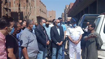 محافظ القليوبية يزيل مباني مخالفة بدون ترخيص بالخصوص