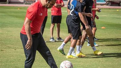 تعرف على موعد عودة لاعبي الأهلي الدوليين لتدريب الفريق