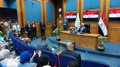 رضا حجازي: الوزارة حريصة على تنمية مهارات المعلمين وتحفيزهم