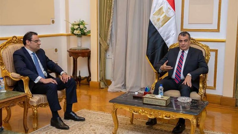 وزير الانتاج الحربي