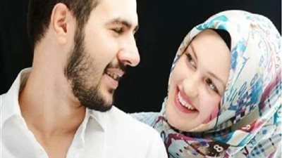 ما حكم مس الزوجة بشهوة أثناء التوجه إلى الصلاة؟