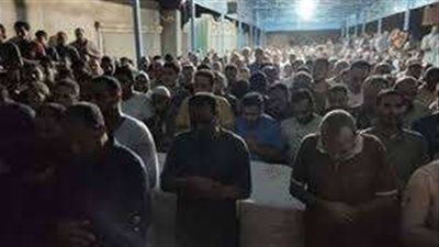 أهالي المنوفية يشيعون جثمان صيدلي حلوان..زحام شديد وبكاء