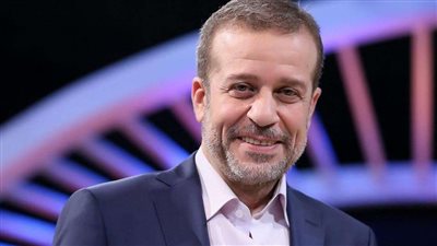 بعد التنمر على بناته.. شريف منير يتلقى اتصالاً من محمد صلاح