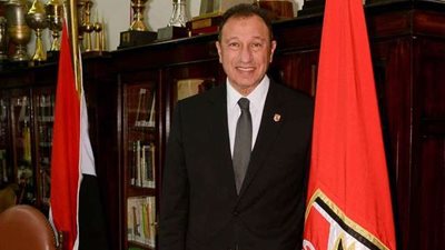 اجتماع ودي بين رئيسي الأهلي والمقاولون