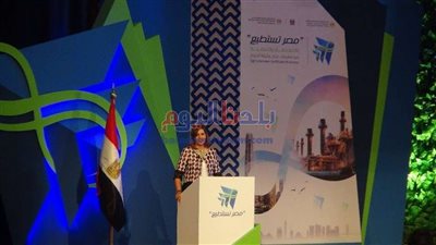 وزيرة الهجرة: إنهاء موقف المصريين العالقين بالسودان والبالغ عددهم حوالي 800 قريبًا