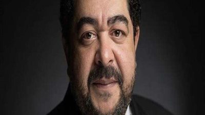 طارق عبد العزيز يفخر بإنجازاته موجه رسالة لنور النبوي