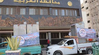 5 بوابات تعقيم ذاتي تبرع لمحافظة الغربية