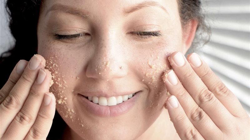 مقشرات للبشرة