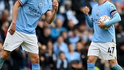 بالفيديو.. السيتي يتغنى بثنائية هالاند وفودين بعد لقاء اليونايتد