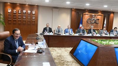 طارق الملا يستقبل رئيس مجموعة الخُريّف السعودية لبحث فرص زيادة التعاون في صناعة البترول