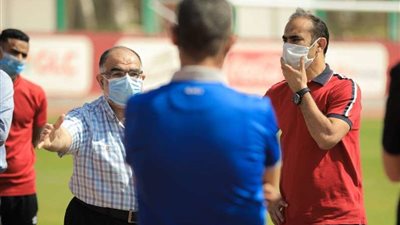 الأهلي يجري مسحة طبية للاعبين والجهاز الفني والإداري