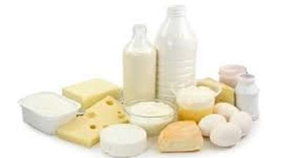 وصلت إلى 5 جنيهات.. تعرف على سبب تراجع أسعار الألبان.. فيديو