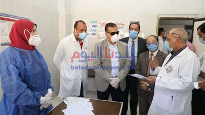 ضبط مصنع كمامات مخالف بمنوف والتحفظ على 8 آلاف كمامة غير مطابقة للمواصفات