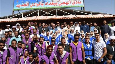 وزير الرياضة ومحافظو الوادي ومطروح والسويس يشهدون مهرجان الهجن الدولي (صور)