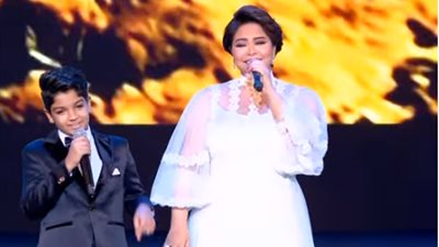 بفستان أبيض ملائكي.. شيرين تحيي ذكرى شهداء أبطال أكتوبر بالندوة التثقيفية