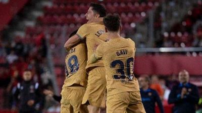 ليفاندوفسكي على رأس ثلاثي هجوم برشلونة في التشكيل المتوقع أمام الانتر