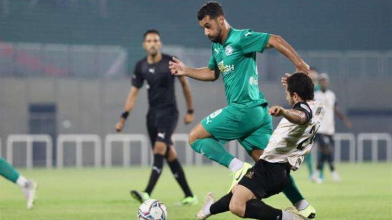 بيراميدز ورويال الاماراتي