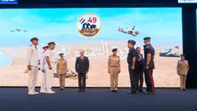 الرئيس السيسي يصدق على ترقية قائد القوات البحرية وقائد القوات الجوية لرتبة فريق