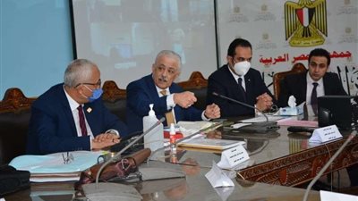 بعد تفقده للجان الثانوية العامة.. أول تعليق من وزير التعليم على امتحان اللغة العربية