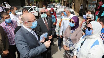 بالصور.. محافظ بني سويف يطمئن على امتحانات الثانوية العامة والأزهرية وسط إجراءات احترازية