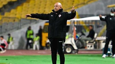 فيريرا يشرح فلامبو البوروندي لـ لاعبي الزمالك في محاضرة فنية