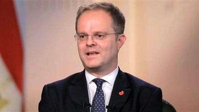 السفير البريطاني بالقاهرة يؤكد دعم بلاده لجهود مصر في COP27