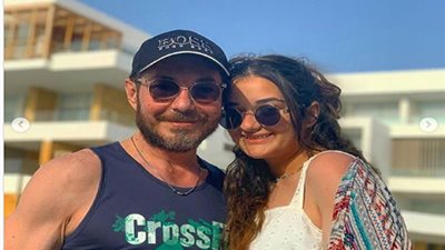 ملك أحمد زاهر توجه رسالة لوالدها في 