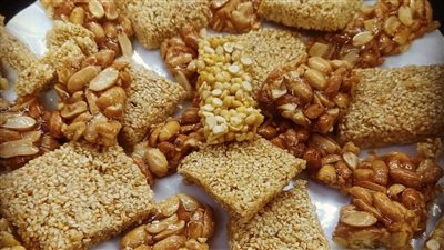 خبيرة تغذية تكشف خطورة حلاوة المولد على مرضى السكر