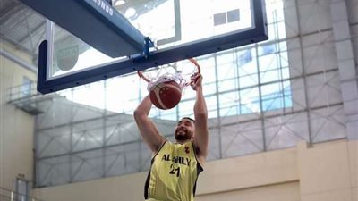 البطولة العربية للسلة.. الأهلي يكتسح الميناء اليمني 132 -53