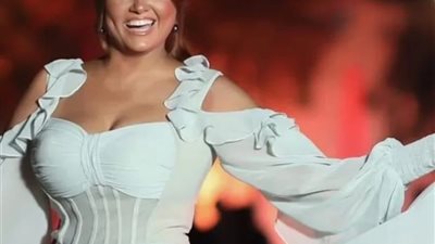 لقاء سويدان تحتفل بـ عيد ميلاد بشرى