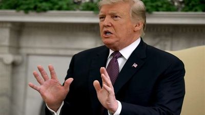 ترامب: ما يفعله بايدن جنون.. العالم يضحك على أمريكا وينظر إليها بسخرية