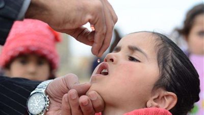 الصحة: بدء التطعيم ضد شلل الأطفال بمحافظتين.. تعرف على الأماكن والمواعيد