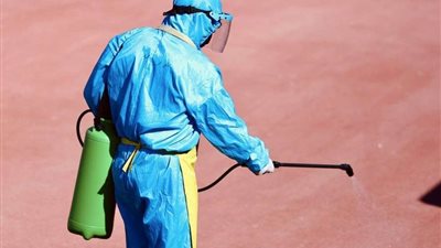 عبدالحفيظ يجتمع بطبيب الأهلي وتعقيم ملعب التتش أثناء المران