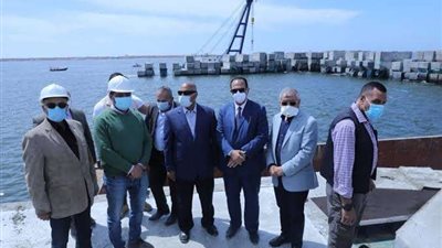 وزير النقل يعلن وصول الدفعة الأولى من عربات الركاب الجديدة إلى ميناء الإسكندرية