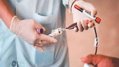 رئيس قسم الحساسية بالمصل واللقاح يكشف علاقة فصيلة الدم بالإصابة بكورونا