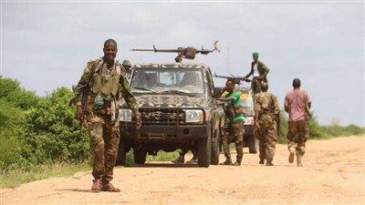 إعلام صومالية: مقتل 4 عسكريين وإصابة 5 آخرين جراء تفجيرين شرقي الصومال