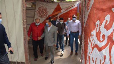 آمن الدقهلية ينظم عملية انتظار أهالي طلاب الثانوية العامة أمام اللجان