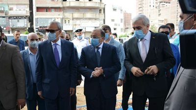 وزير التنمية المحلية ومحافظ القليوبية يتفقدان لجان امتحانات الثانوية العامة