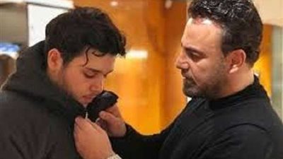 شاهد: ابن الفنان عاصي الحلاني يكشف تعرضه لحادث وهذه العلامة تقلق الجمهور